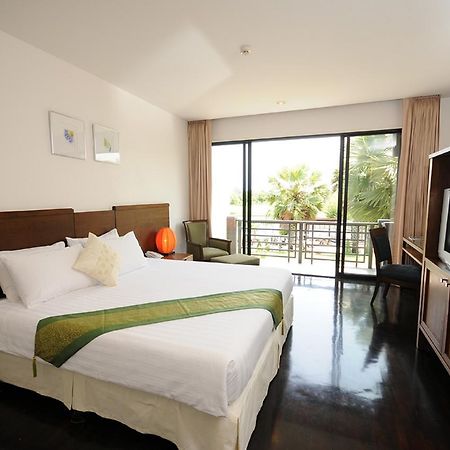 Affittacamere Suwan Golf & Country Club Nakhon Chai Si Esterno foto