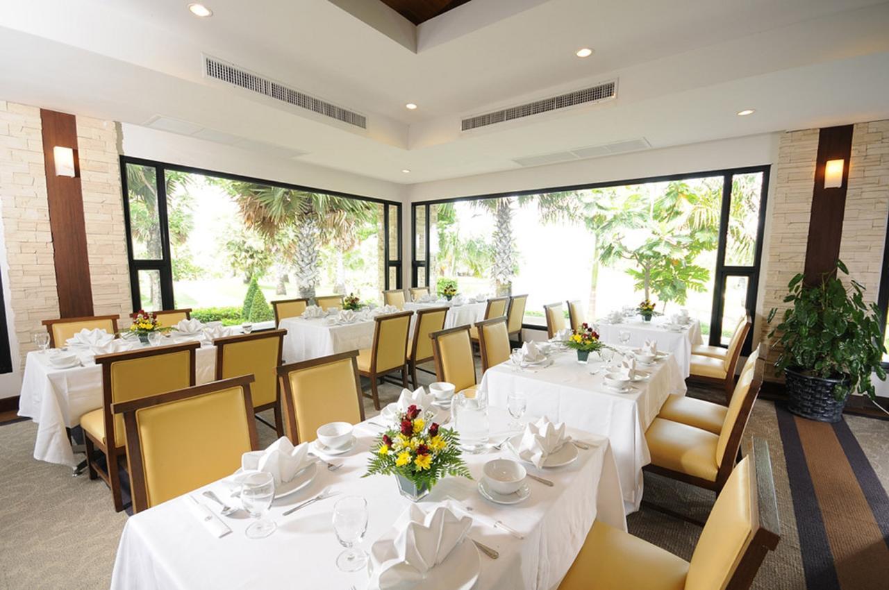 Affittacamere Suwan Golf & Country Club Nakhon Chai Si Esterno foto