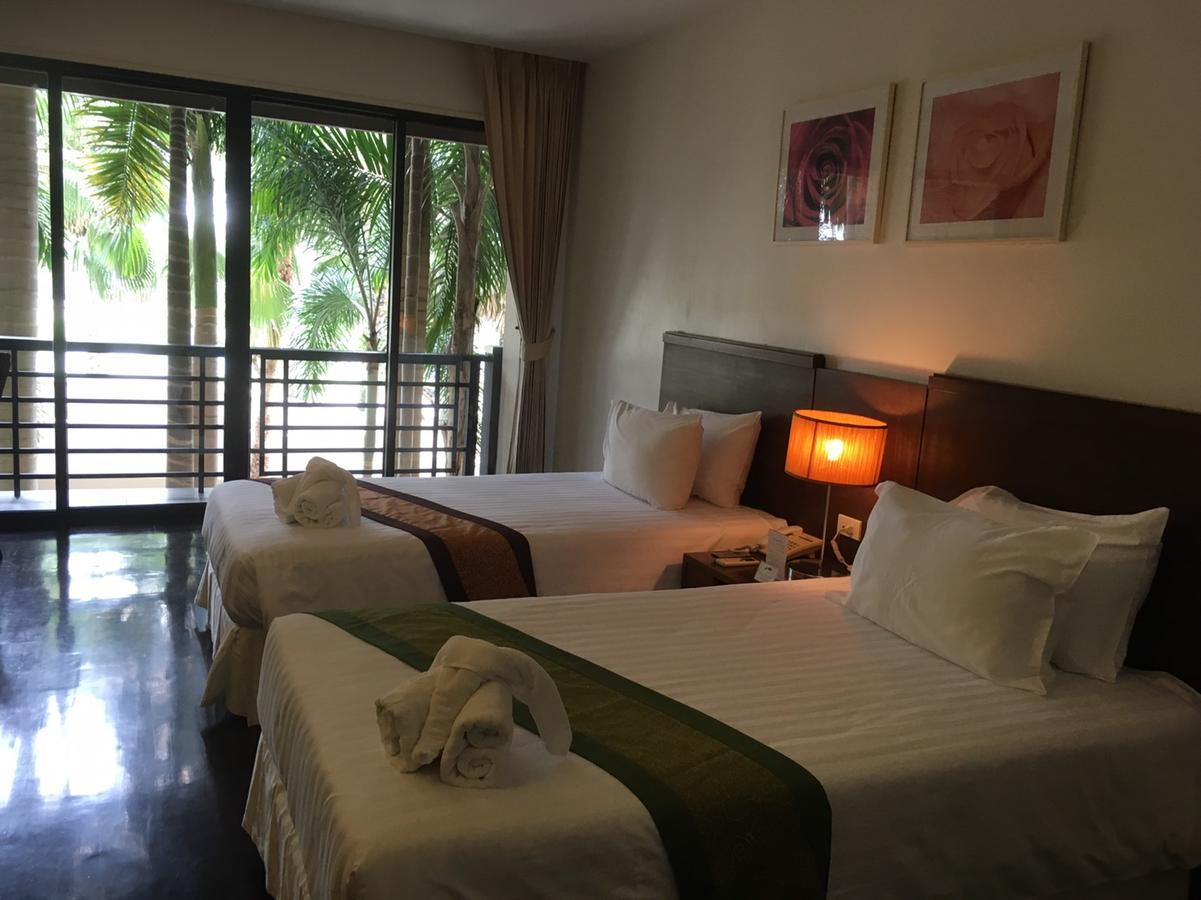 Affittacamere Suwan Golf & Country Club Nakhon Chai Si Esterno foto