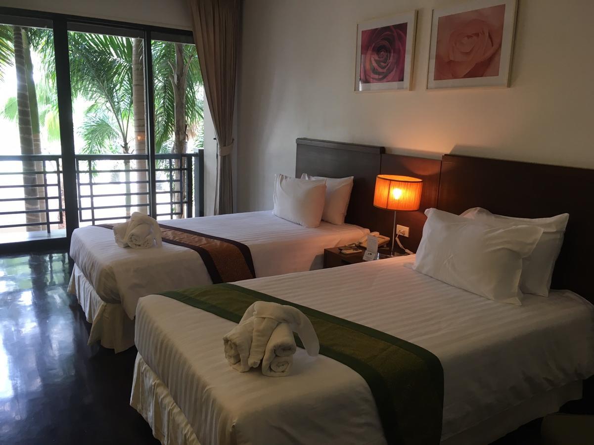 Affittacamere Suwan Golf & Country Club Nakhon Chai Si Esterno foto