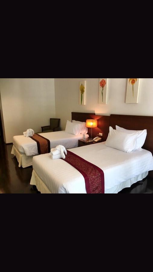 Affittacamere Suwan Golf & Country Club Nakhon Chai Si Esterno foto